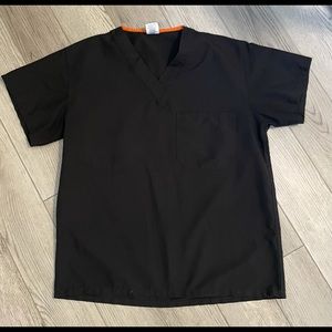 SM Medline PerforMax Black Scrub Top